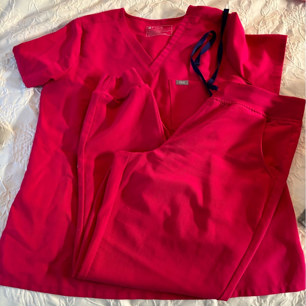 Figs scrubs
